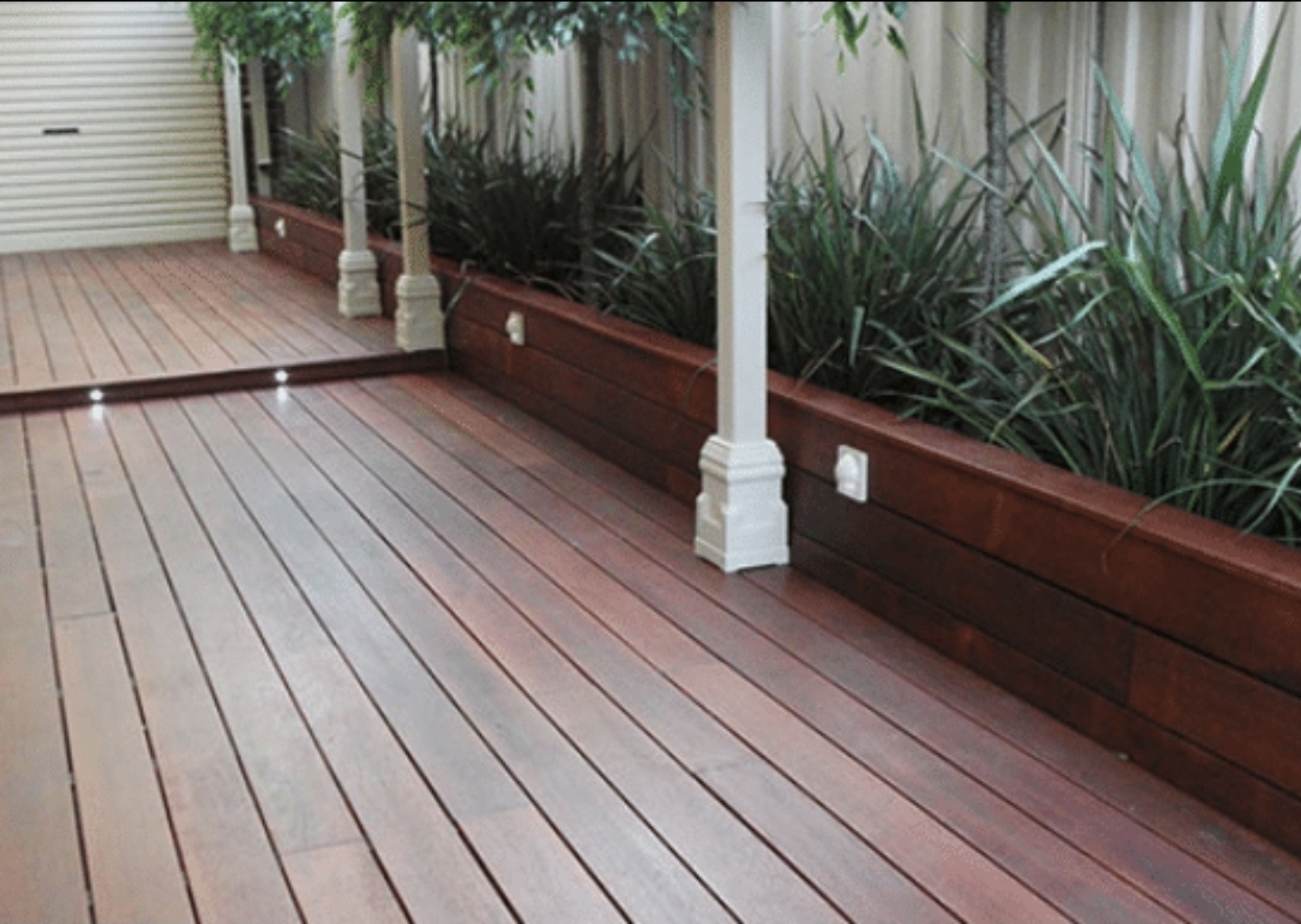 Deck staining Adelaide